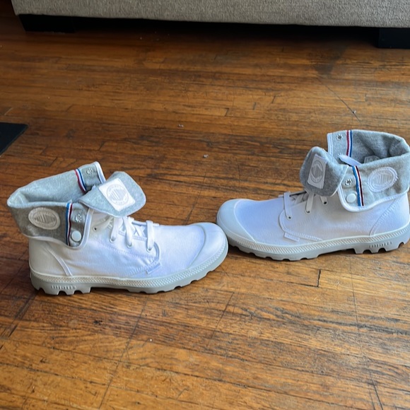 Palladium white baggy boots with grey lining - Picture 4 of 8